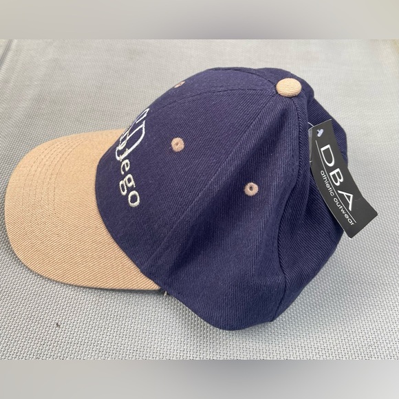 DBA Athletic Wear Men’s Embroidered San Diego Navy & Khaki Baseball Hat Size S - Picture 2 of 8